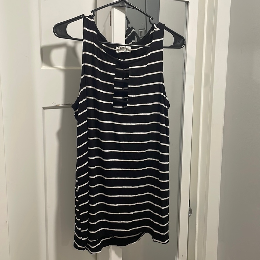 Maurice’s tank top